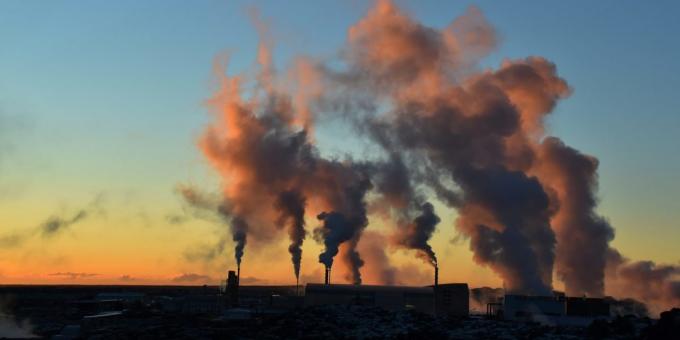 „The Sixth Extinction”: Każdego roku emitujemy do atmosfery około 9 mld ton węgla