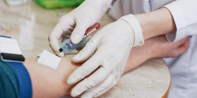 Testy alergenów: obrócić w teście krwi do oznaczania całkowitej zawartości immunoglobuliny E (IgE)