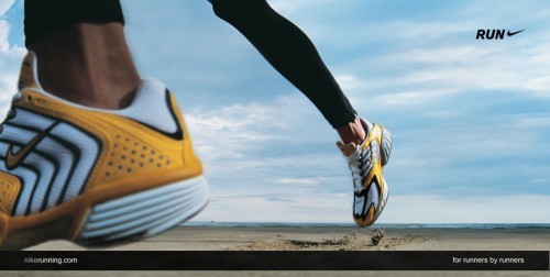 Miejsca przeznaczone do biegania: Nike + monitoruje tętno, tempo i przebieg
