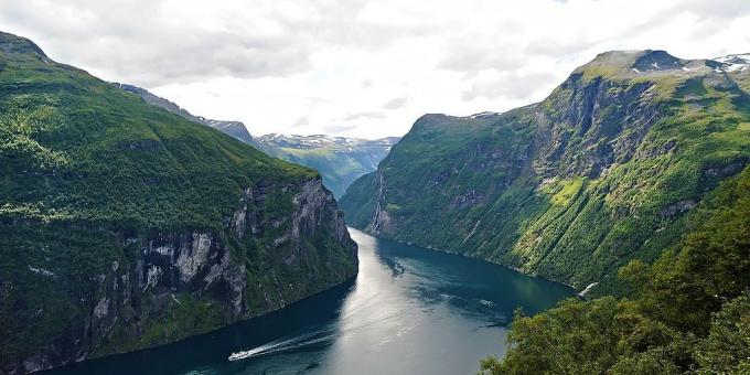 Gdzie się udać w Europie: fiordu Geiranger, Norwegia