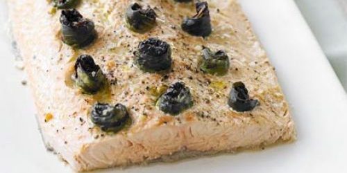 Ryba w piekarniku: filet z łososia na Morzu Śródziemnym