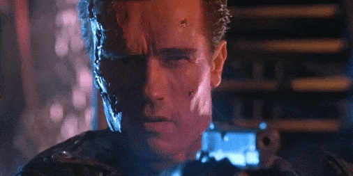 Kraj świętuje Nowy Rok, jak zwykle, i - w ramach „Terminator 2: Dzień sądu”