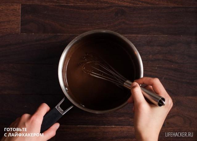 Przepis: Perfect Hot Chocolate - dodaj cynamon i szczypta soli