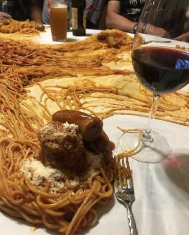spaghetti na stole