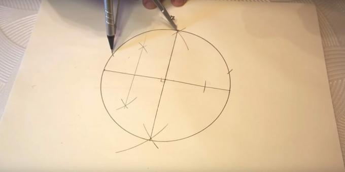 Jak narysować pięcioramienną gwiazdę: zaznacz punkty u góry