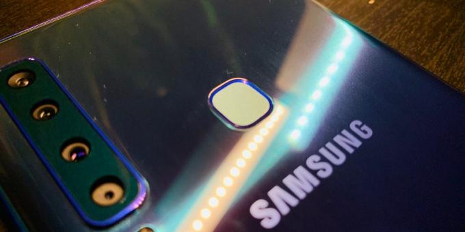 Samsung Galaxy A9: czujnik linii papilarnych