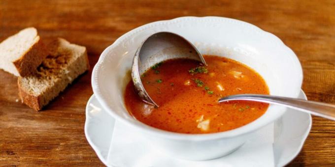 Zupa pomidorowa z sumem