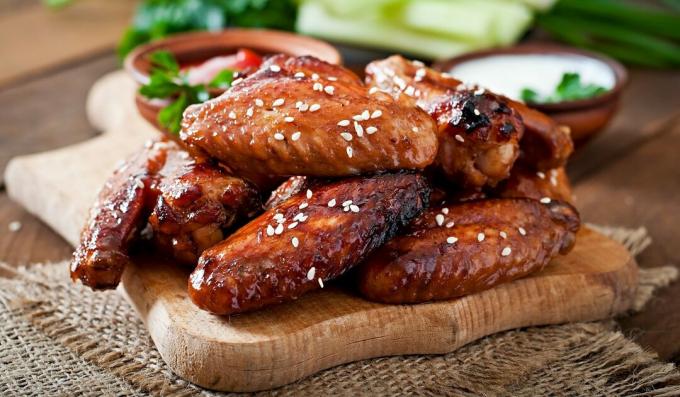 Pieczone skrzydełka z kurczaka po koreańsku