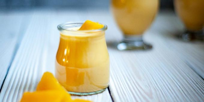 Smoothie z mango i jogurtu