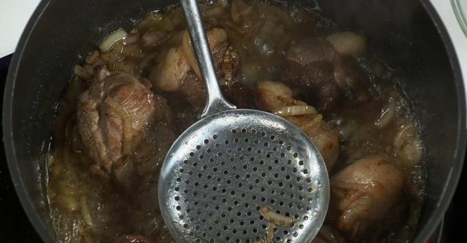 Jak gotować pilaw: pieczonego mięsa i cebuli