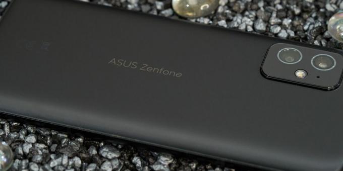 Recenzja Asus Zenfone 8 - pełnoprawny flagowiec w kompaktowej obudowie