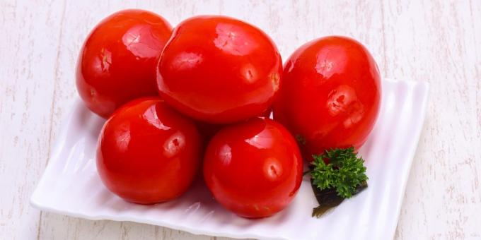 Nadziewane pomidory z czosnkiem na zimę