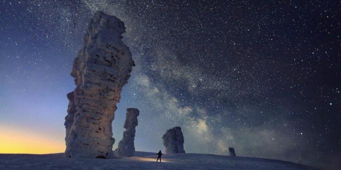 Piękne miejsca w Rosji. filary wietrzenia