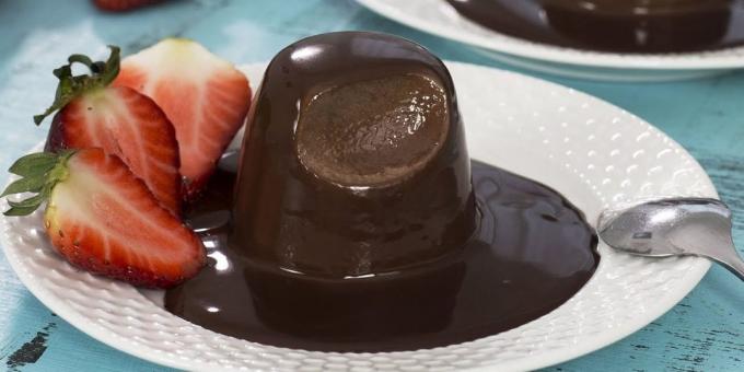 Przepis: Chocolate panna cotta z sosem czekoladowym
