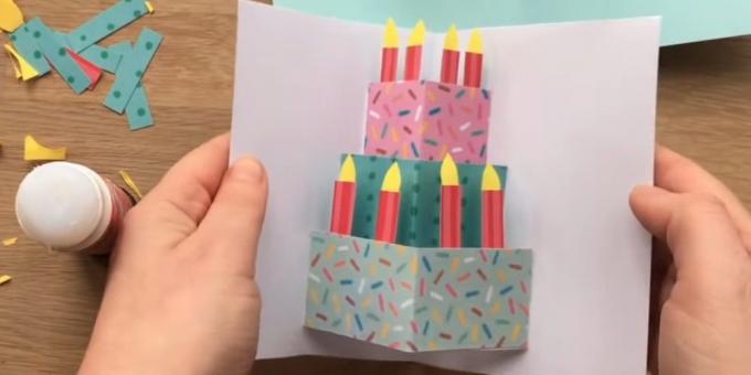 kartka urodzinowa z własnymi rękami: wytnij i wklej świece na torcie