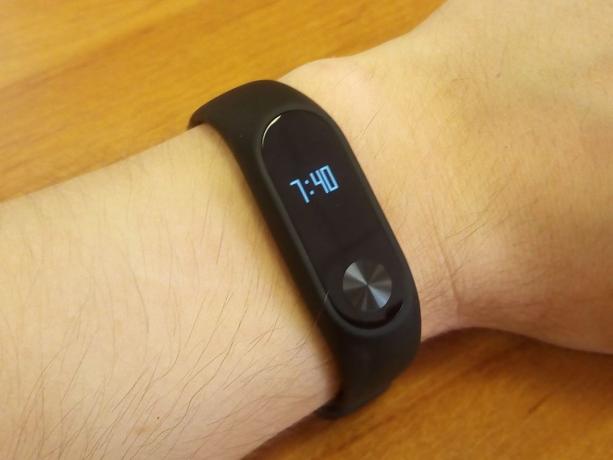 Xiaomi Mi Band 2: wyświetlacz czasu