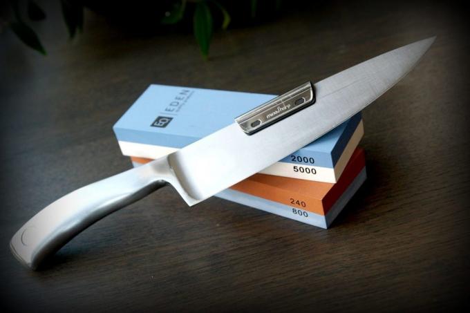 Jak naostrzyć nóż bar
