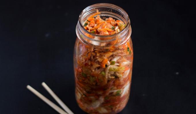 Koreańskie kimchi z kapusty