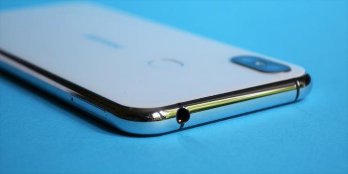 Smartphone Przegląd Ulefone X: 3,5 mm wtyczka