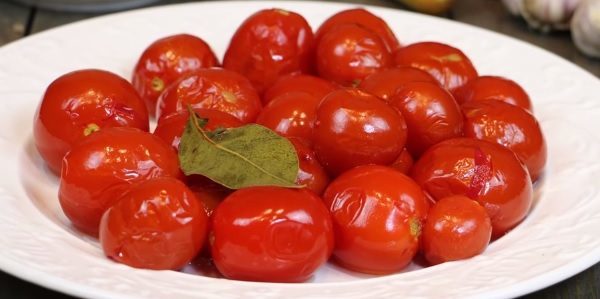 Słodkie marynowanych pomidorów - przepisy kulinarne