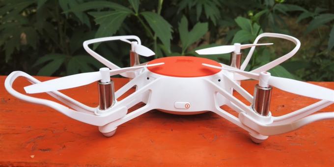 Mitu Mini RC Drone. widok z boku