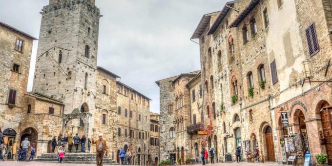 Gdzie się udać w Europie: City of San Gimignano, Włochy