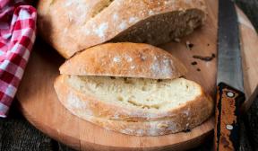 Chleb pszenny w piekarniku